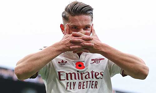 ميكيل أرتيتا يرد على تعليقات واين روني حول فيكتور جيوكيريس